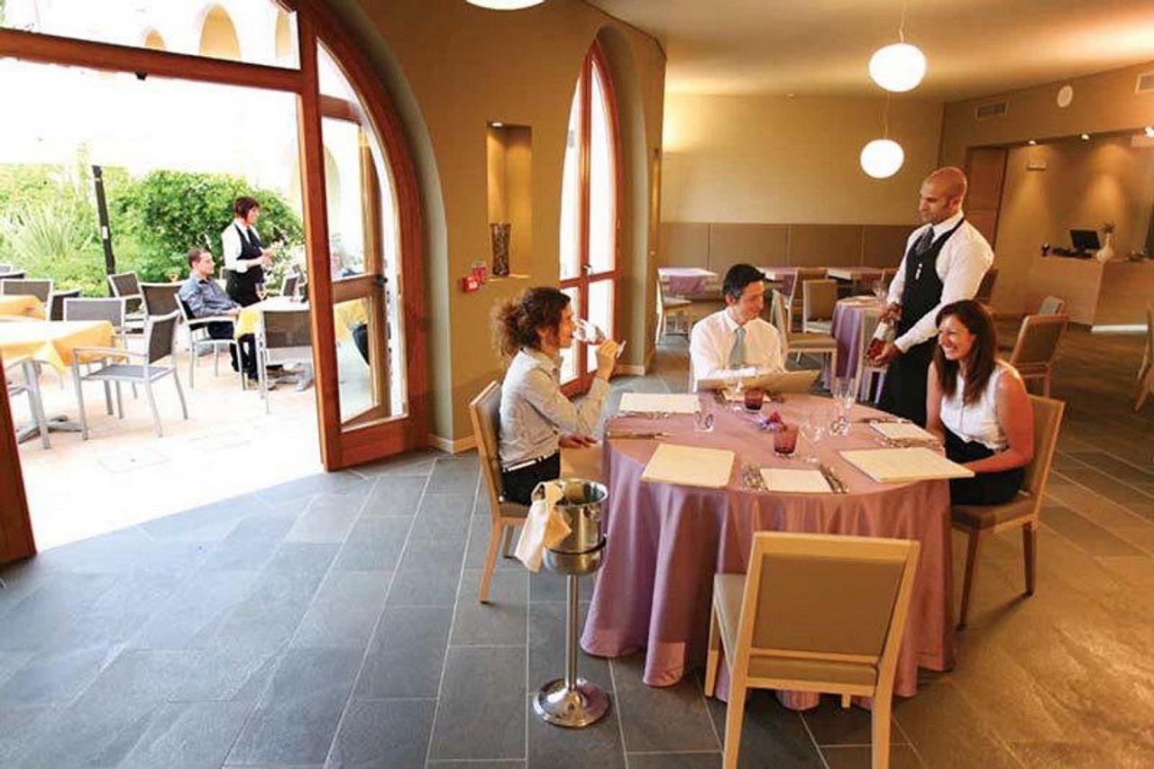Manerba Del Garda Resort Luaran gambar