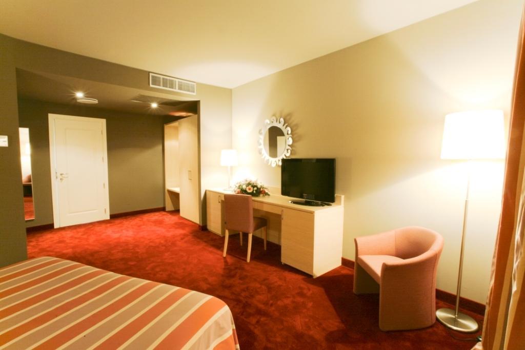 Manerba Del Garda Resort Luaran gambar